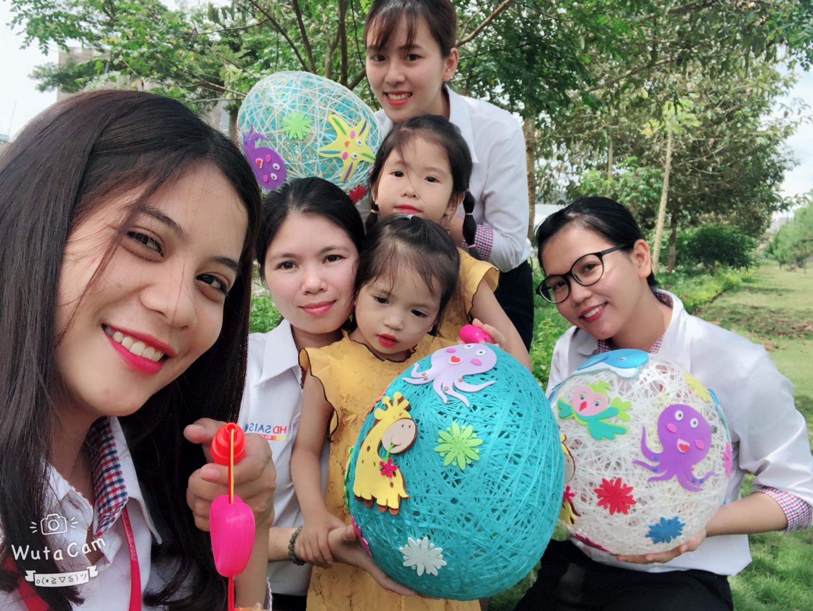 Tết Trung Thu cùng con trở về ký ức tuổi thơ