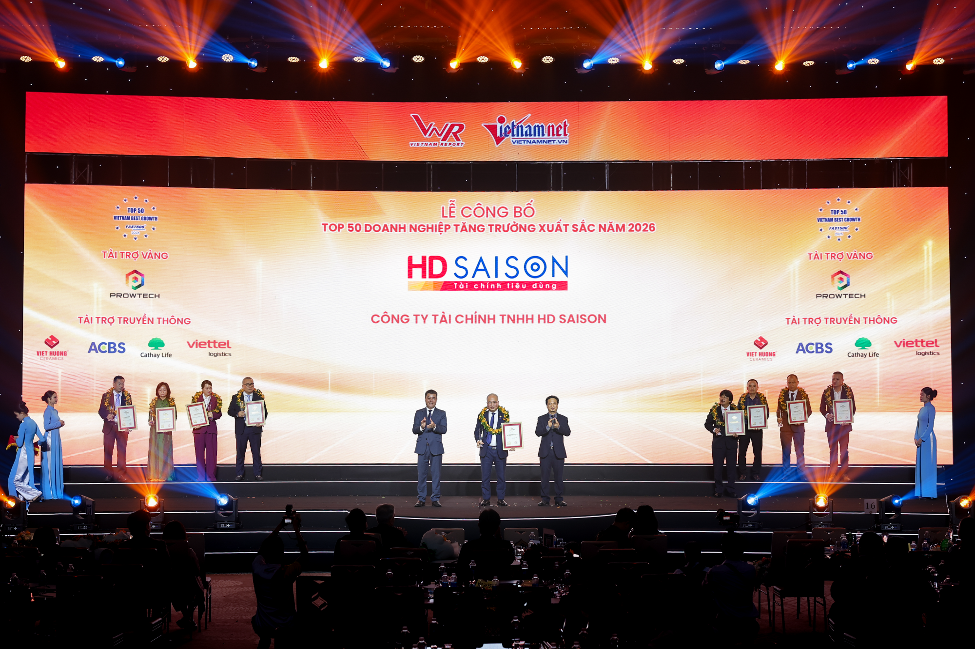9 năm liên tiếp nằm trong Top tăng trưởng, HD SAISON khẳng định vị thế bền vững trong ngành tài chính tiêu dùng